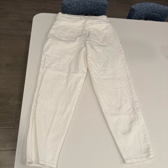 Abercrombie & Fitch - White Ultra High Rise Jeans - Picture 6 of 8